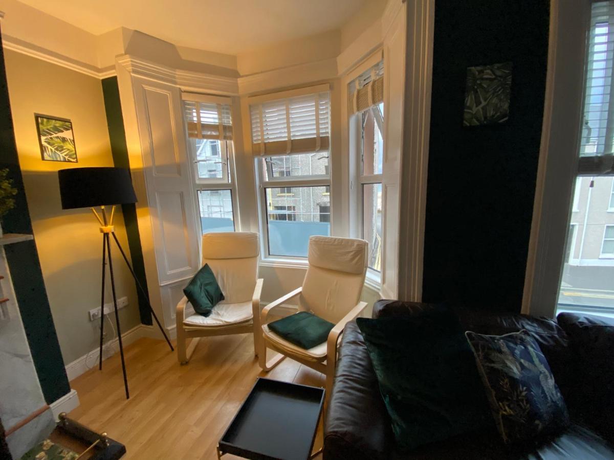 4 Bedroom Portrush Town Centre Holiday Rental Extérieur photo