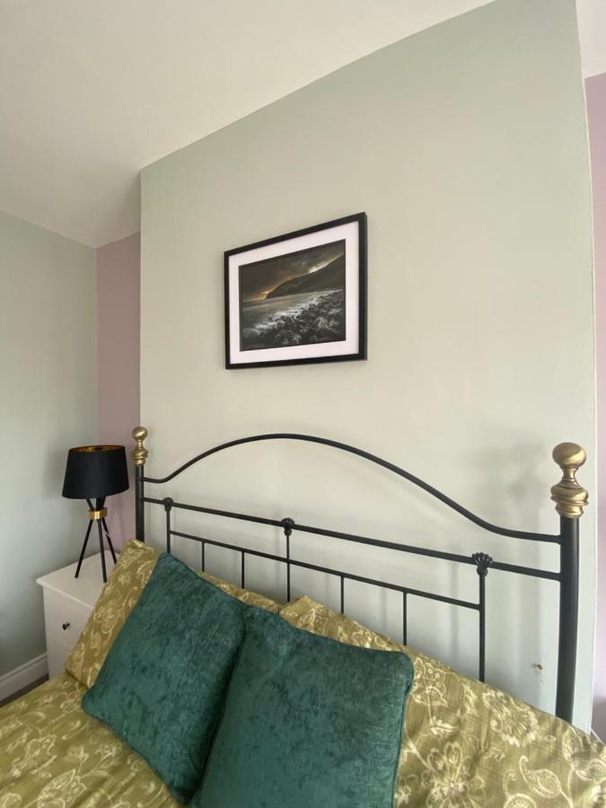 4 Bedroom Portrush Town Centre Holiday Rental Extérieur photo